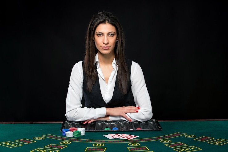 Antarmuka permainan Egypt's Book of Mystery di platform mesrapoker dengan tema Mesir kuno